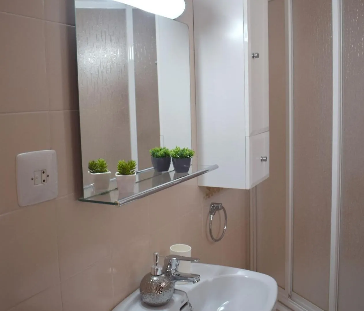 Appartement Apartamentos Atlas Terrassa IV